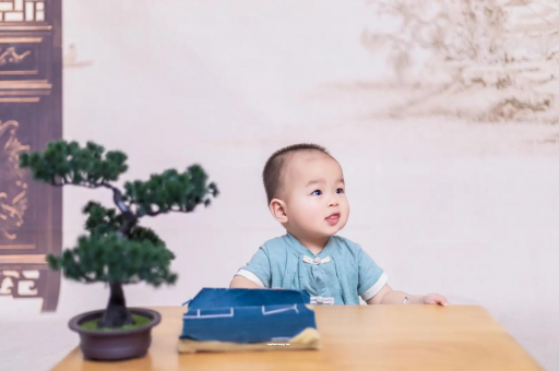 广州代怀试管生子宝宝咳到吐怎么办