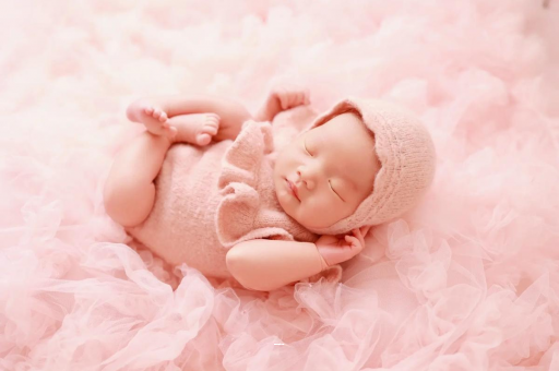 广州代怀试管生子宝宝几个月开始喝水